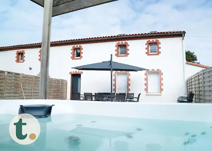 Casa de Férias Tranquiloue - Honorus - 5min Du Puydufou Les Épesses