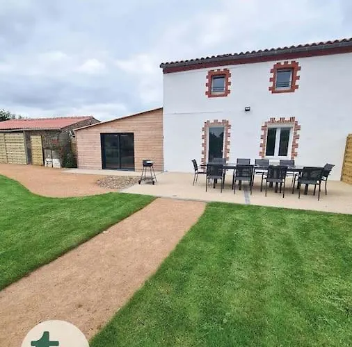 Casa de Férias Tranquiloue - Honorus - 5min Du Puydufou Les Épesses