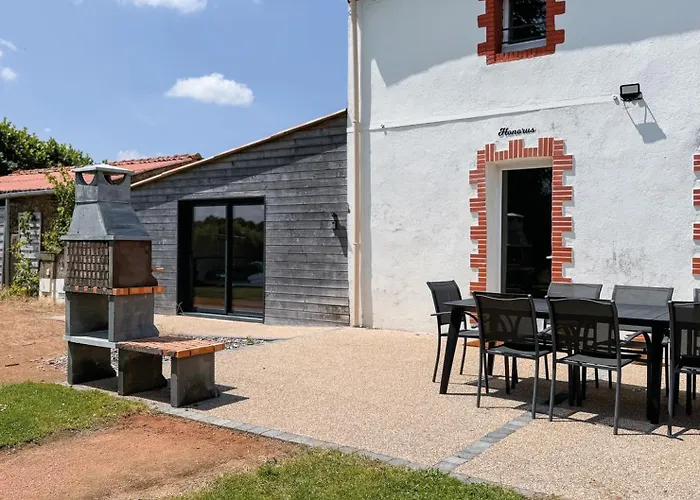 Casa de Férias Tranquiloue - Honorus - 5min Du Puydufou Les Épesses